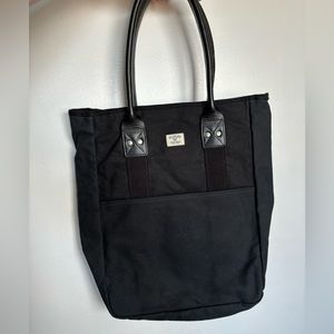 Billy Kirk 326 Simple Tote; Black Wax w/ no shoulder strap